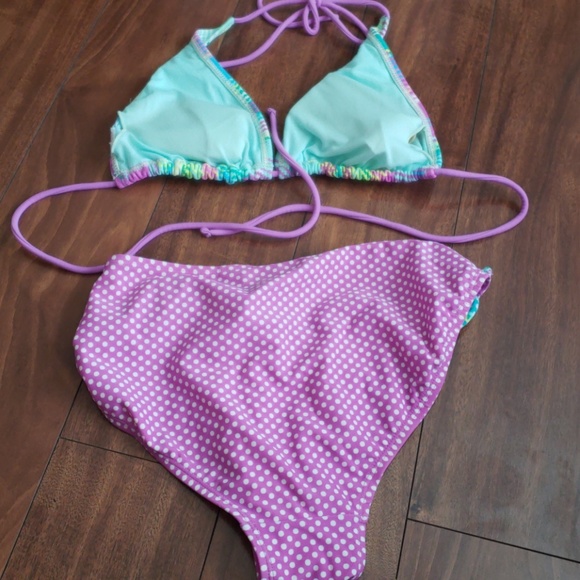 String Bikini - Picture 2 of 2